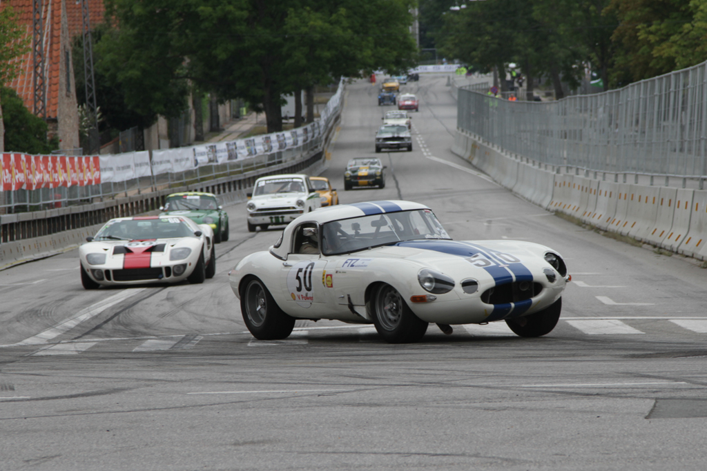 Johan Solman i sin Jaguar E
(Foto: Motorsporten.dk)